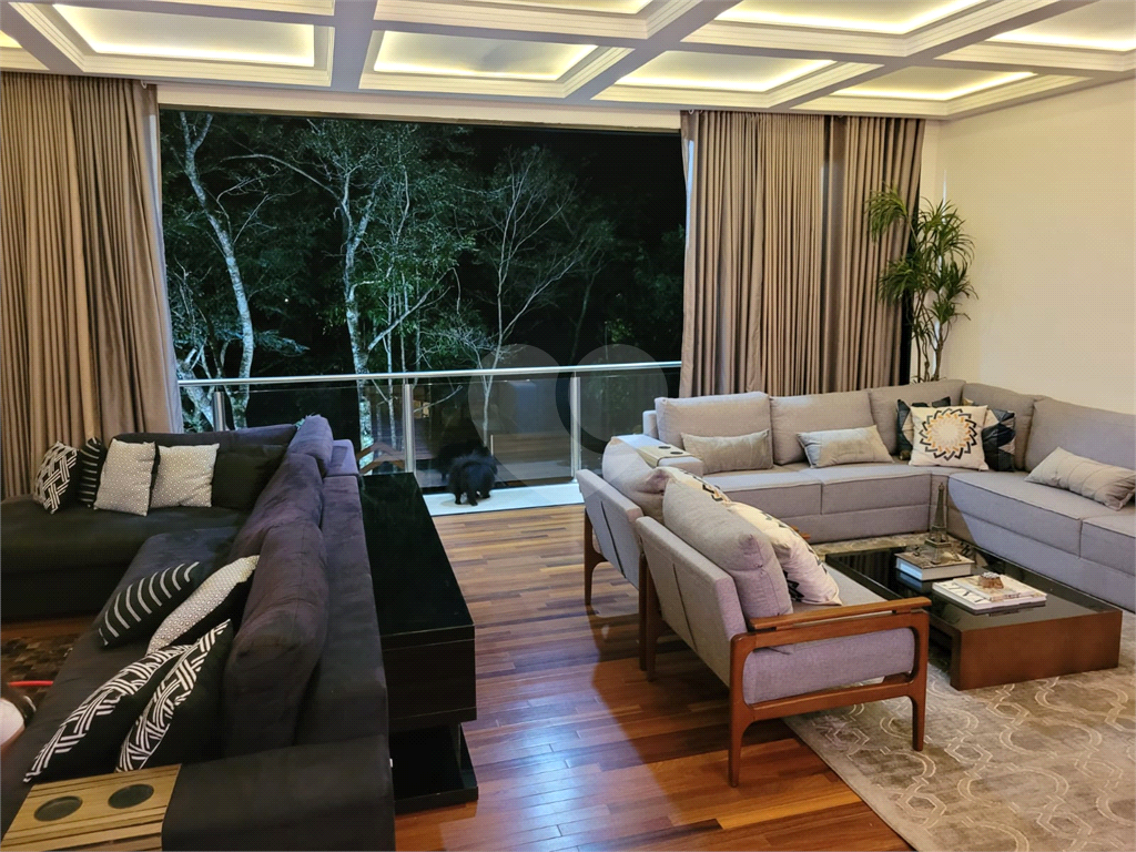 Casa de Condomínio à venda com 4 quartos, 330m² - Foto 25