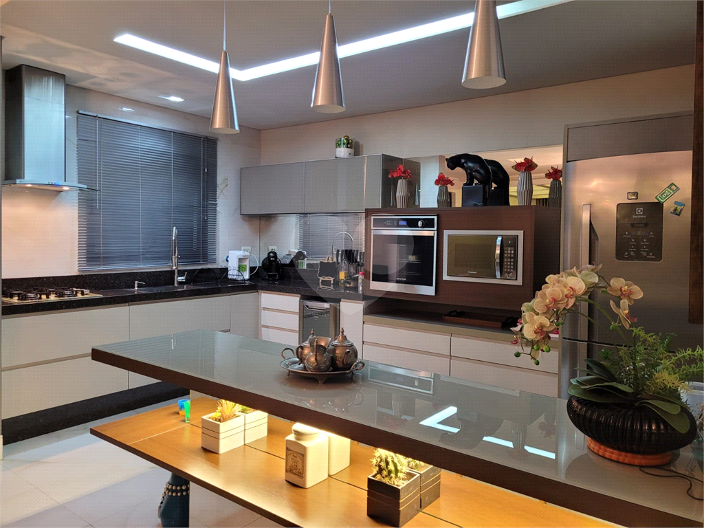 Casa de Condomínio à venda com 4 quartos, 330m² - Foto 27