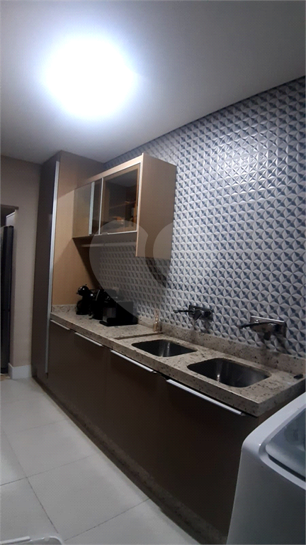 Casa de Condomínio à venda com 4 quartos, 330m² - Foto 2