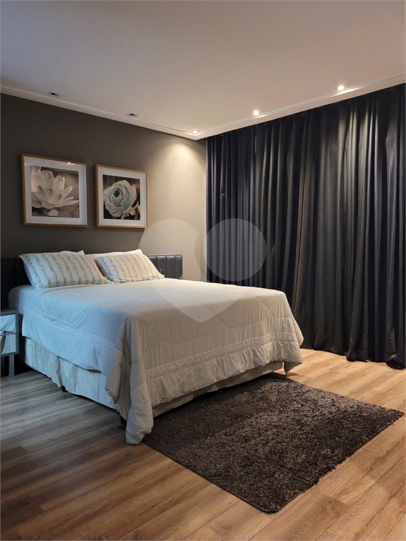 Casa de Condomínio à venda com 4 quartos, 330m² - Foto 4
