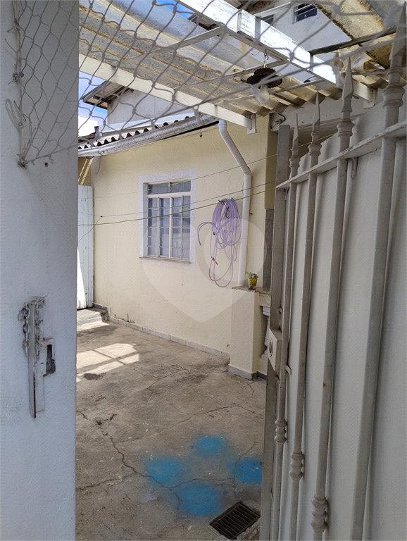Terreno com 3 casas na rua Corneteiro de Jesus, localizada no bairro de Santana em São Paulo,