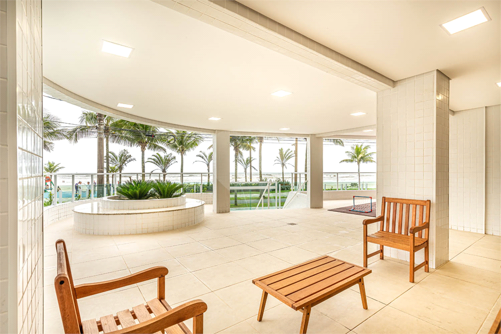Apartamento à Venda em Praia Grande - 2 Dormitórios, Suíte e Lazer Completo com Vaga de Garagem!