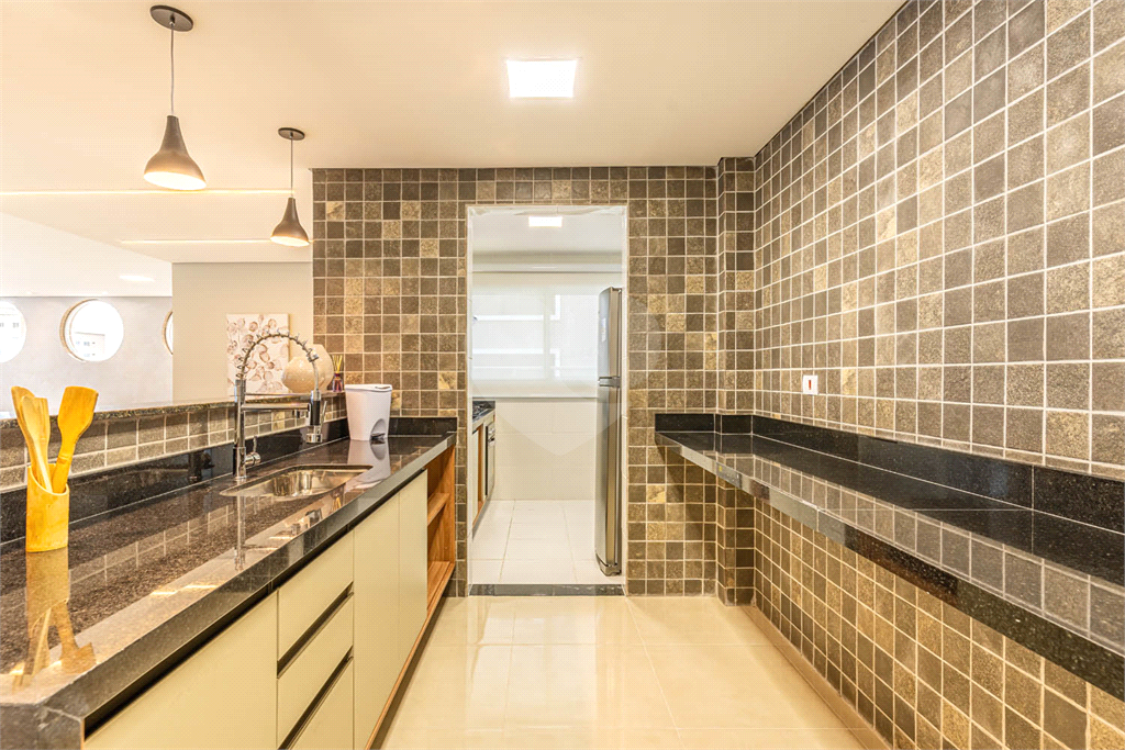 Apartamento à Venda em Praia Grande - 2 Dormitórios, Suíte e Lazer Completo com Vaga de Garagem!