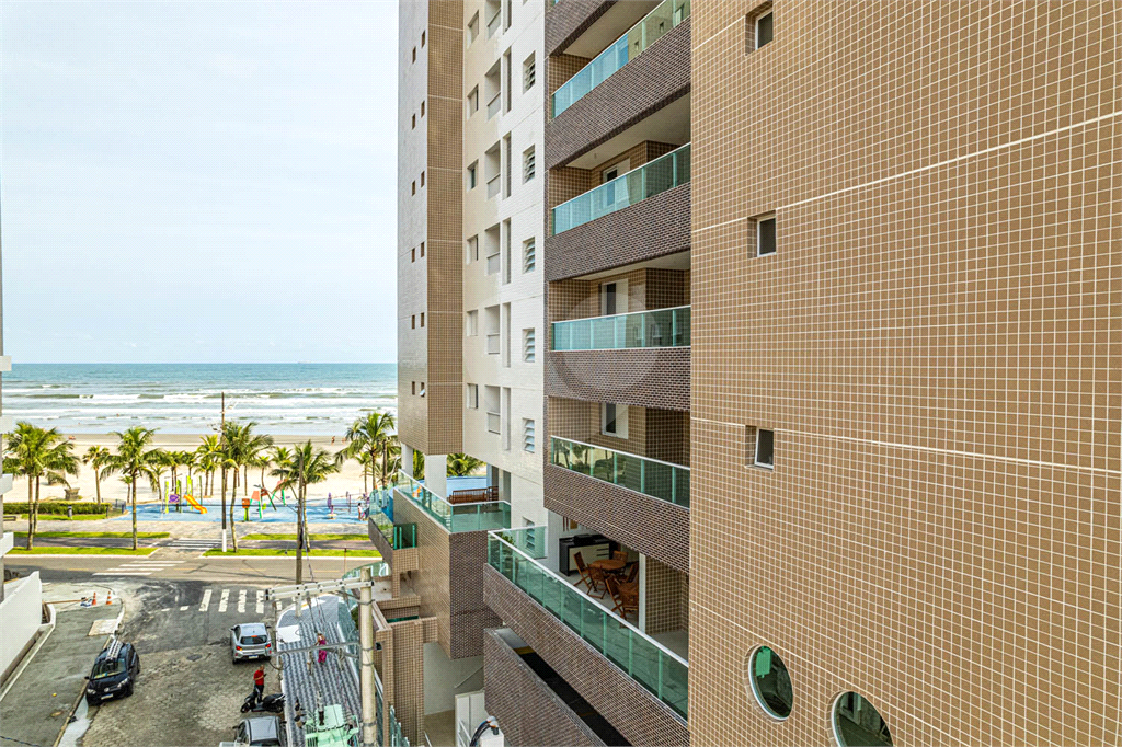 Apartamento à Venda em Praia Grande - 2 Dormitórios, Suíte e Lazer Completo com Vaga de Garagem!