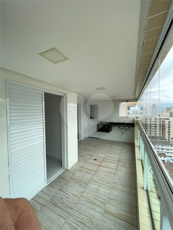 Seu Novo Lar no Canto do Forte: Apartamento de 81m² com 2 Dormitórios (1 Suíte), Vaga e Lazer Comple