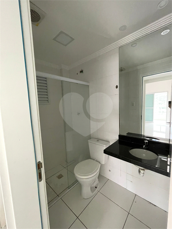 Seu Novo Lar no Canto do Forte: Apartamento de 81m² com 2 Dormitórios (1 Suíte), Vaga e Lazer Comple