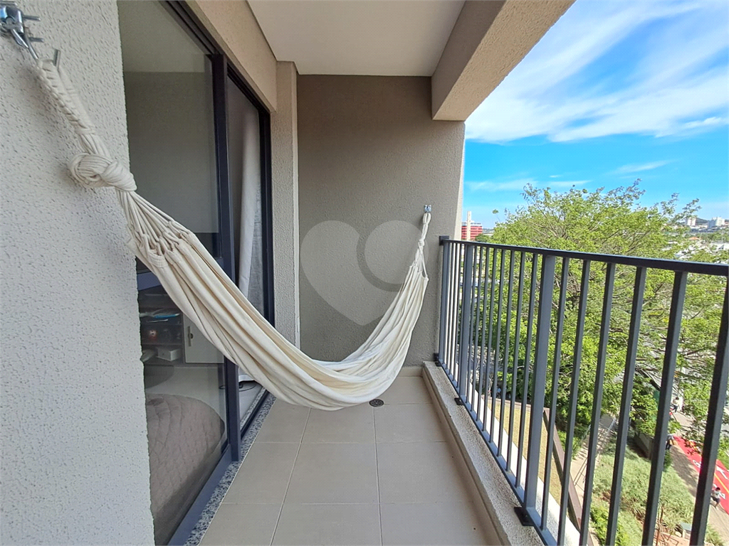 APARTAMENTO em LAPA