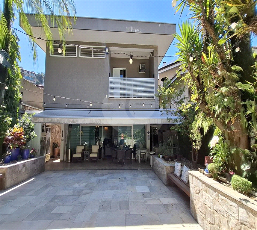 Sobrado, 4 quartos, 335 m² - Foto 1