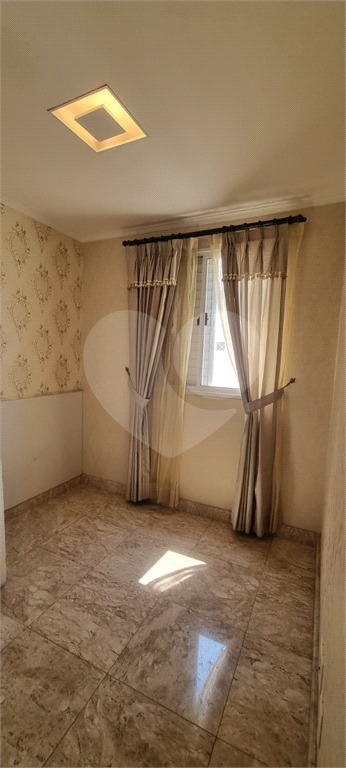 Apartamento com 2 dormitórios, 1 suíte,sala com varanda, Barra Funda, SP.