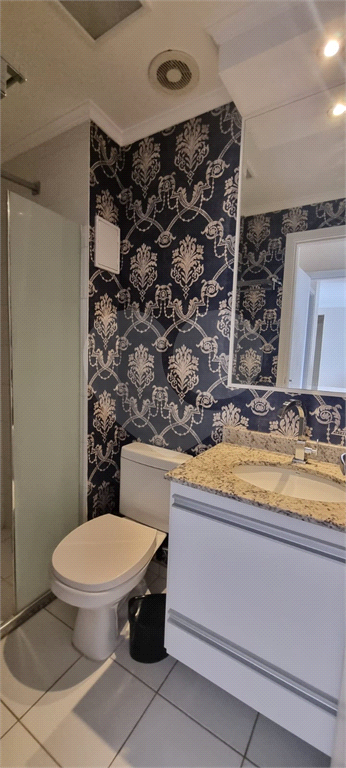 Apartamento com 2 dormitórios, 1 suíte,sala com varanda, Barra Funda, SP.