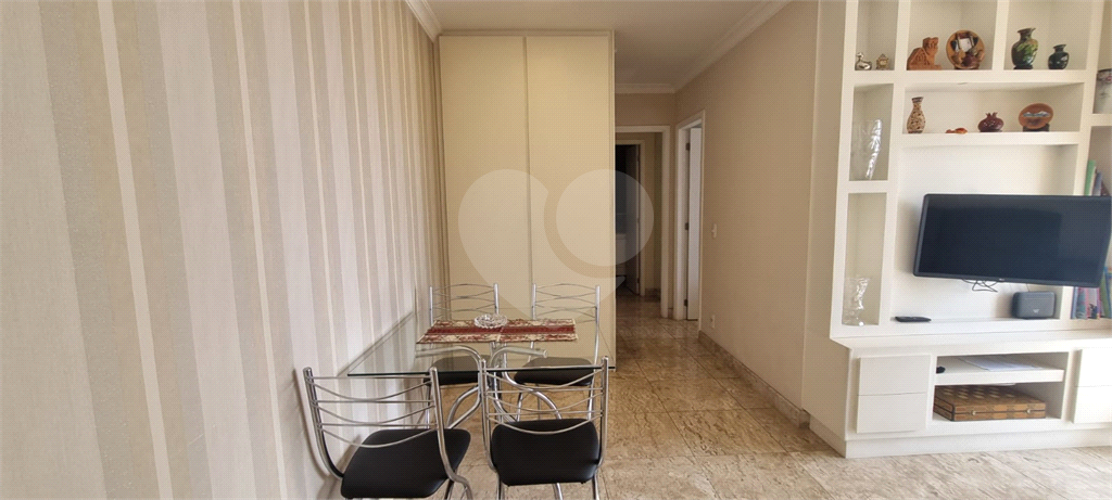 Apartamento com 2 dormitórios, 1 suíte,sala com varanda, Barra Funda, SP.