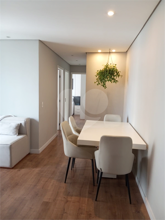 APARTAMENTO em VILA AUGUSTA