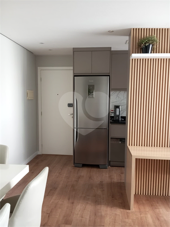 APARTAMENTO em VILA AUGUSTA