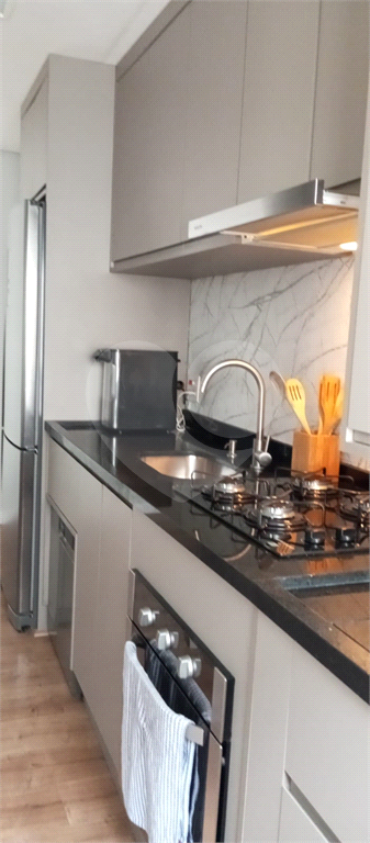 APARTAMENTO em VILA AUGUSTA