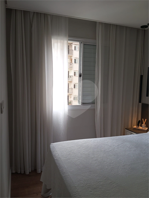 APARTAMENTO em VILA AUGUSTA