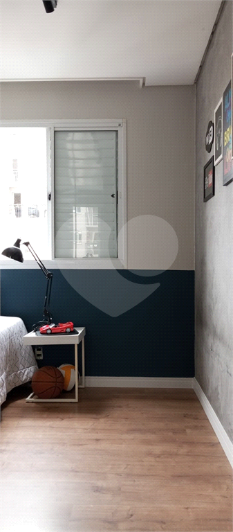 APARTAMENTO em VILA AUGUSTA