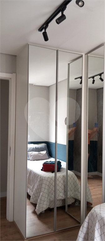 APARTAMENTO em VILA AUGUSTA