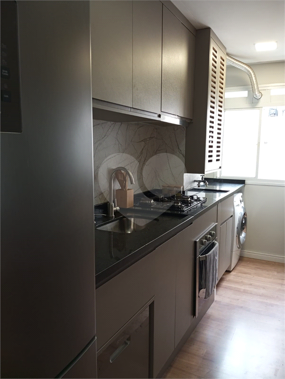 APARTAMENTO em VILA AUGUSTA