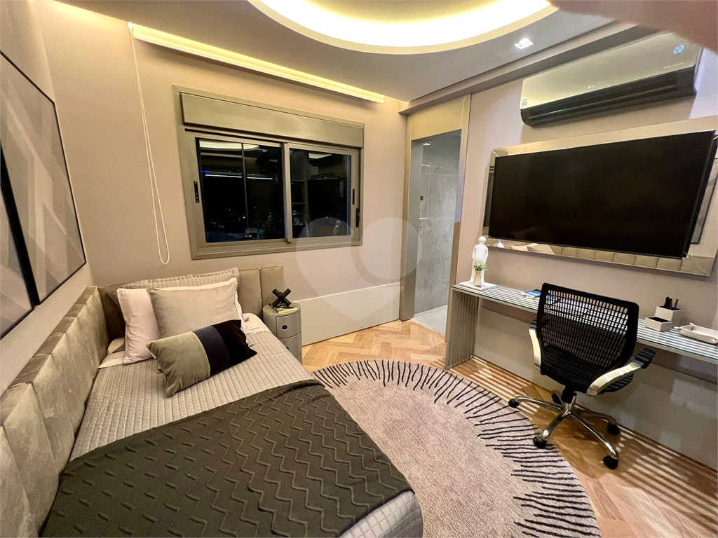 Seu Novo Lar de Luxo na Chácara Klabin: Apartamento de 234m² com 4 Suítes