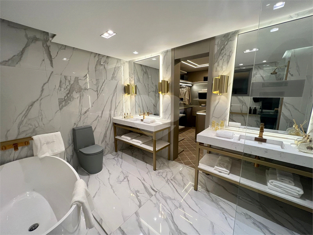 Seu Novo Lar de Luxo na Chácara Klabin: Apartamento de 234m² com 4 Suítes