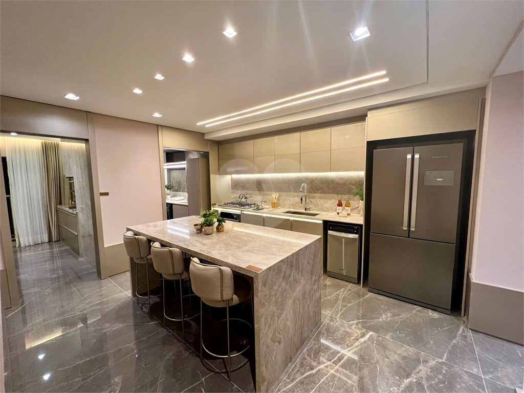 Seu Novo Lar de Luxo na Chácara Klabin: Apartamento de 234m² com 4 Suítes