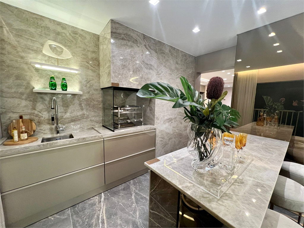 Seu Novo Lar de Luxo na Chácara Klabin: Apartamento de 234m² com 4 Suítes