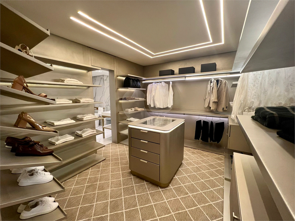 Seu Novo Lar de Luxo na Chácara Klabin: Apartamento de 234m² com 4 Suítes