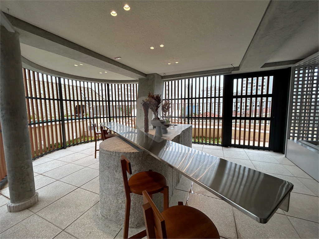 Studio Novo e entregue com Jardim na melhor Vista Panorâmica de SP a 350 metros da estação de Metro Vila Madalena