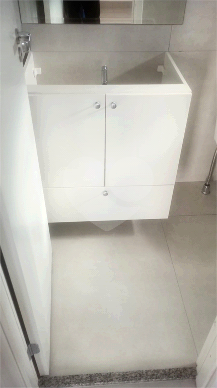 Excelente studio para morar ou investir com 33m na Vila Mariana