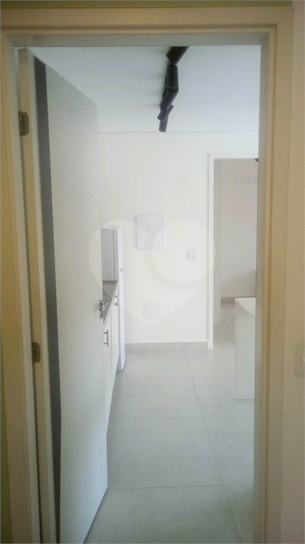 Excelente studio para morar ou investir com 33m na Vila Mariana