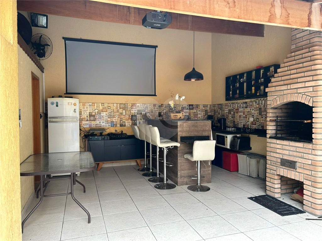 Casa, 4 quartos, 250 m² - Foto 1