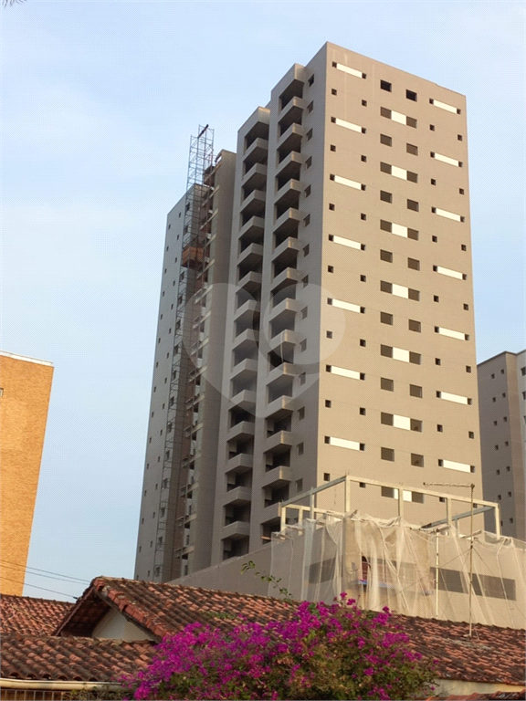 Apartamento à Venda no Jardim Real: Conforto e Luxo à Beira-Mar