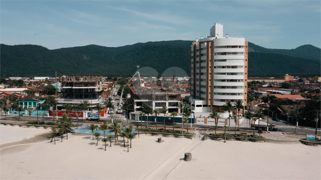 Apartamento à Venda no Jardim Real: Conforto e Luxo à Beira-Mar