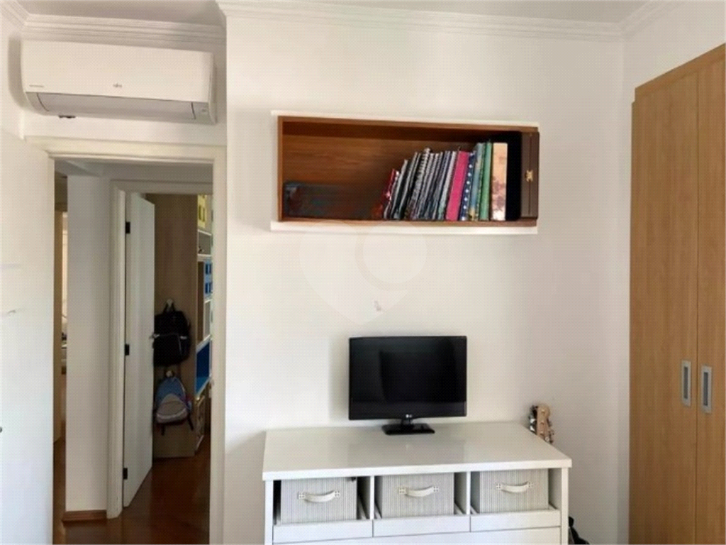 Apartamento com 3 quartos mobiliado em Perdizes - SP