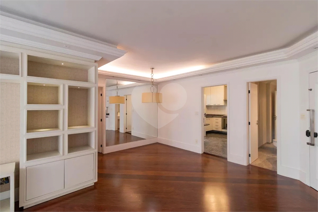 Apartamento com 3 quartos mobiliado em Perdizes - SP