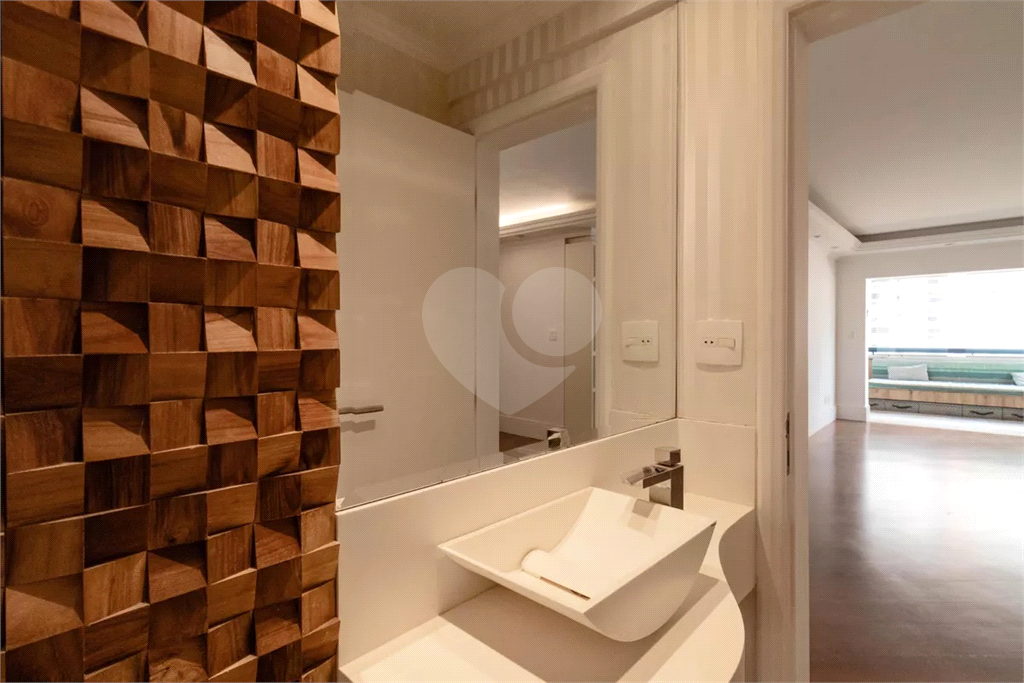 Apartamento com 3 quartos mobiliado em Perdizes - SP