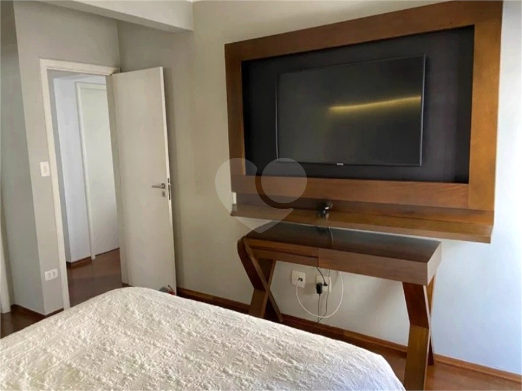 Apartamento com 3 quartos mobiliado em Perdizes - SP