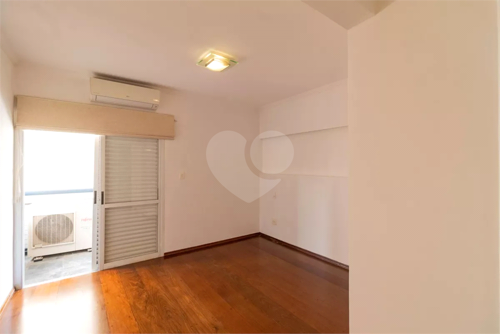 Apartamento com 3 quartos mobiliado em Perdizes - SP