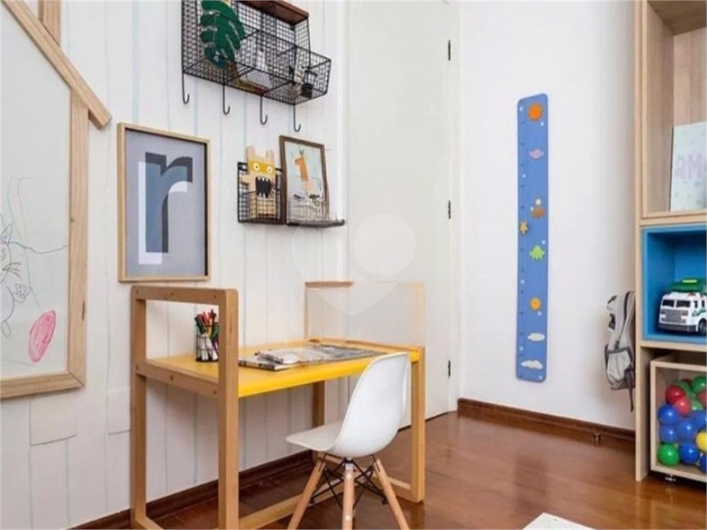 Apartamento com 3 quartos mobiliado em Perdizes - SP