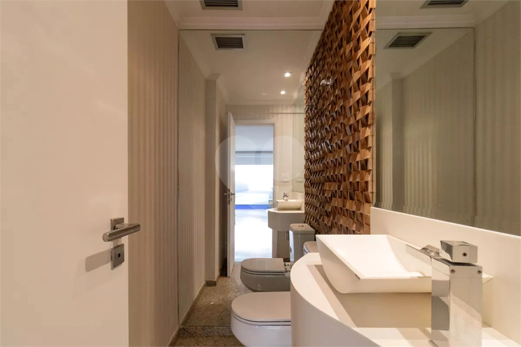 Apartamento com 3 quartos mobiliado em Perdizes - SP