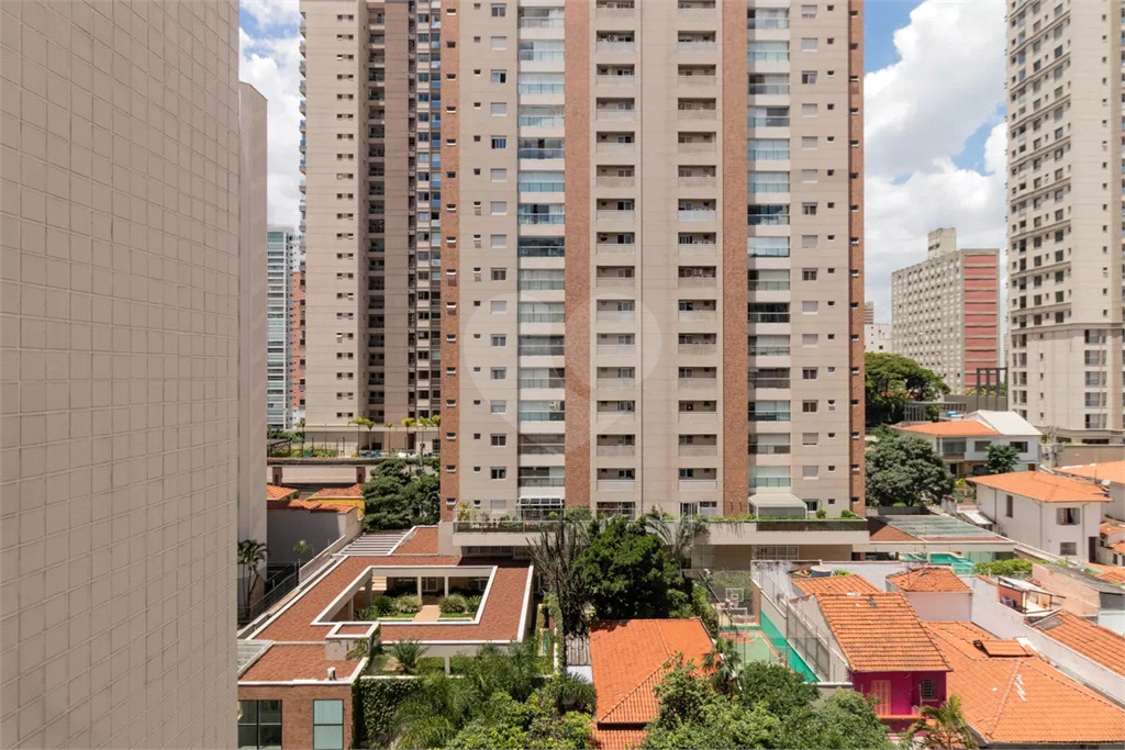 Apartamento com 3 quartos mobiliado em Perdizes - SP