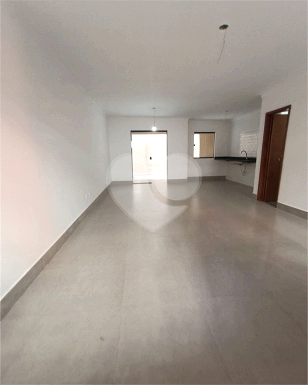 Sobrado  uma  excelente  oportunidade no bairro de  Santa Terezinha!!