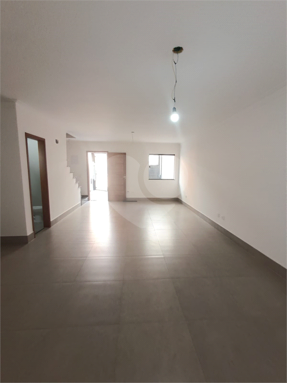 Sobrado  uma  excelente  oportunidade no bairro de  Santa Terezinha!!
