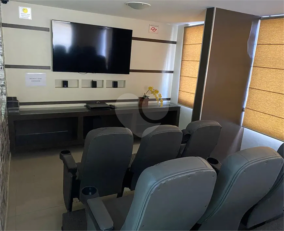 Apartamento de 56m2 com 02 dormitórios reformado