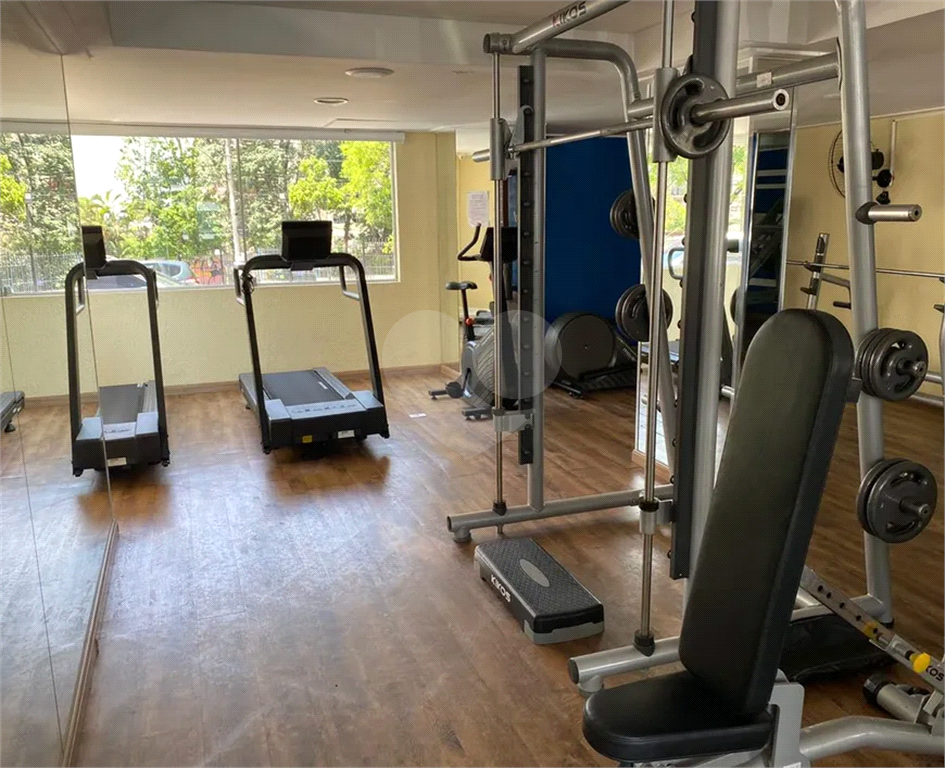 Apartamento de 56m2 com 02 dormitórios reformado