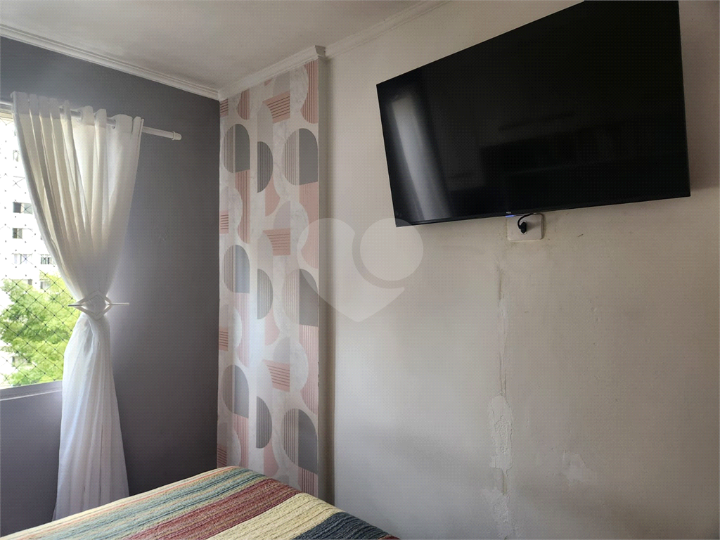 Apartamento de 56m2 com 02 dormitórios reformado