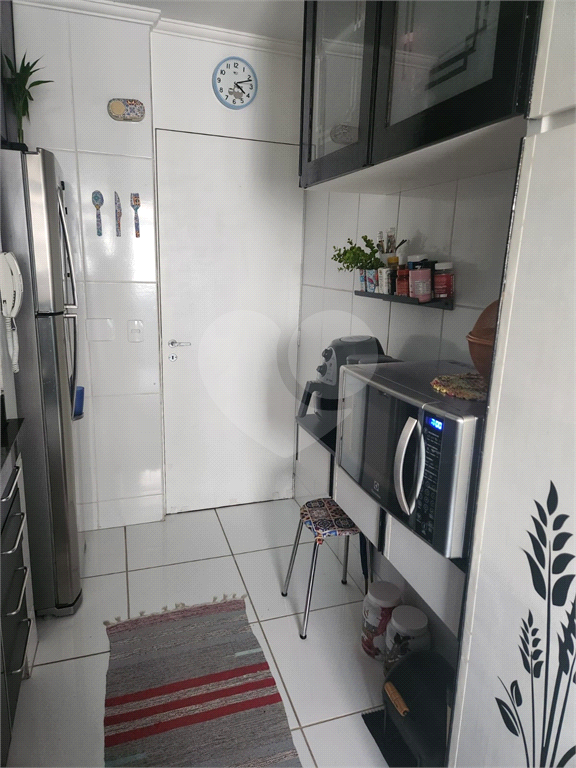 Apartamento de 56m2 com 02 dormitórios reformado