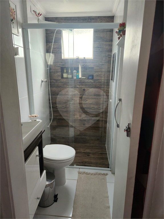 Apartamento de 56m2 com 02 dormitórios reformado