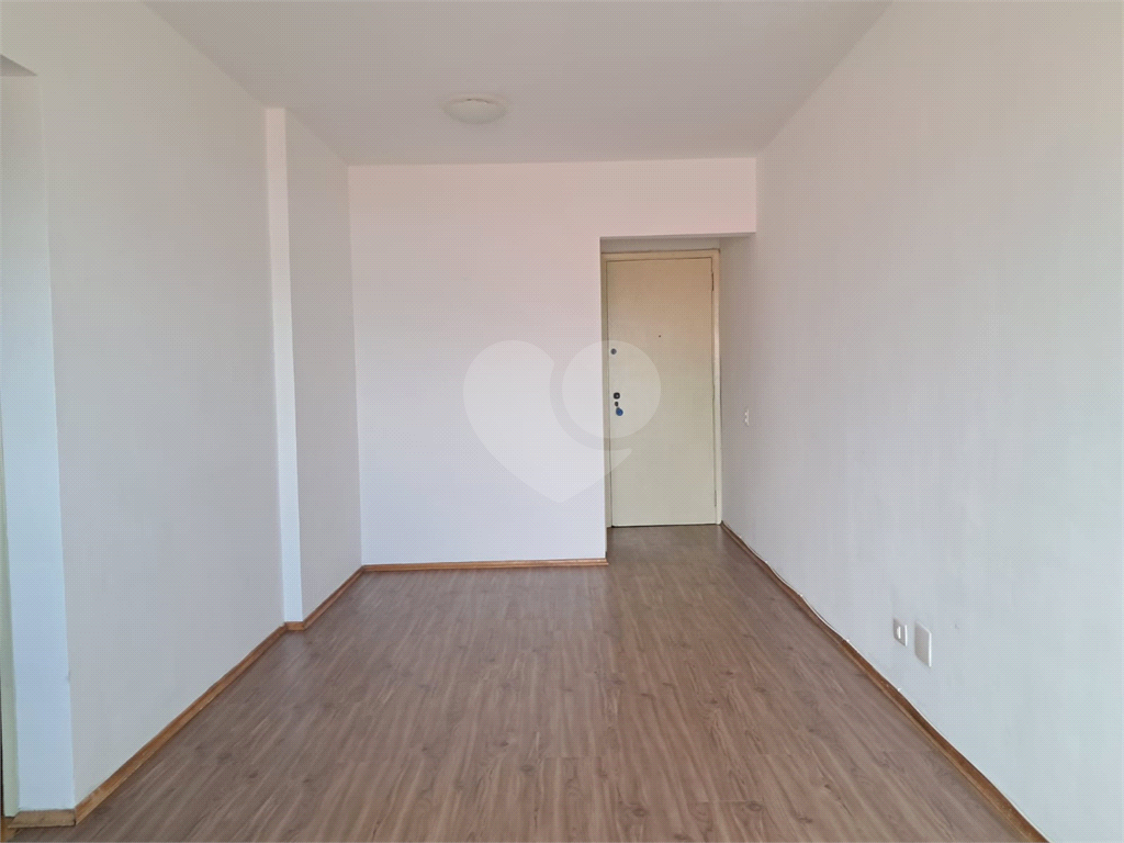 Imóvel de 57m² sala de estar com varanda, 2 quartos e 1 banheiro social, lazer Campo Belo