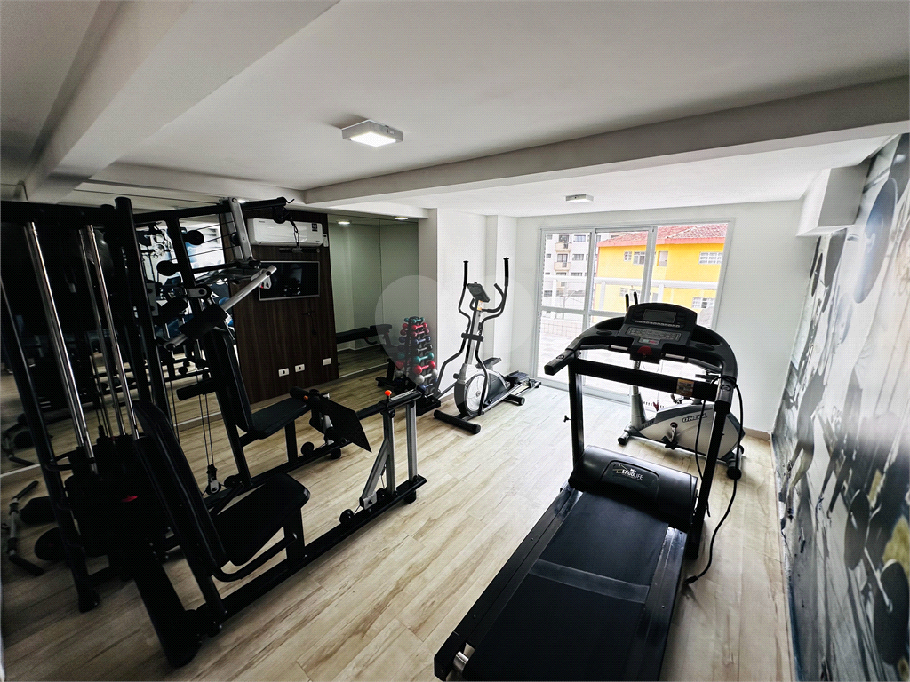 Apartamento de 83m² com 2 Dormitórios (1 Suíte) na Praia Grande